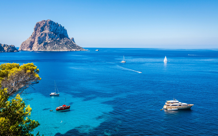 Best Hotels in Ibiza, Spain (2023)